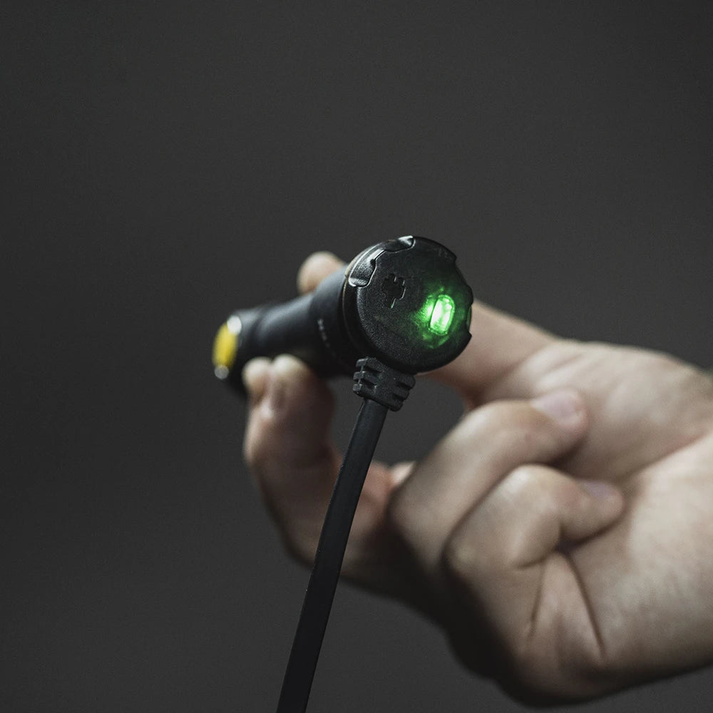 Taskulamppu Armytek Prime C2 Magnet USB Lämmin Sävy 930 lm
