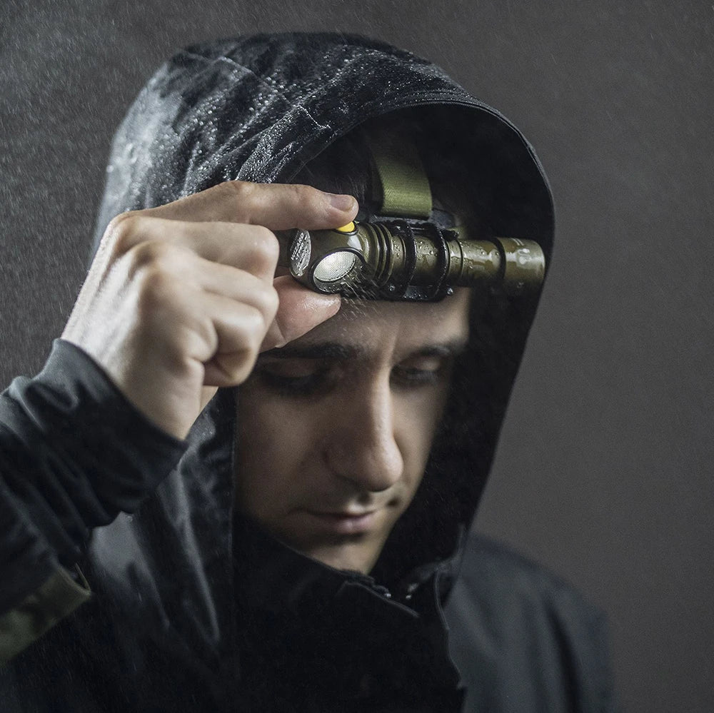 Armytek Wizard C2 Pro Olive / Valkoinen / 2500 lm