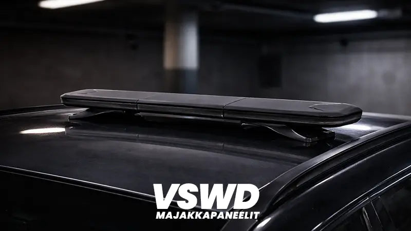 LED majakkapaneeli VSWD 790 tummaoptiikka auton katolle asennettuna