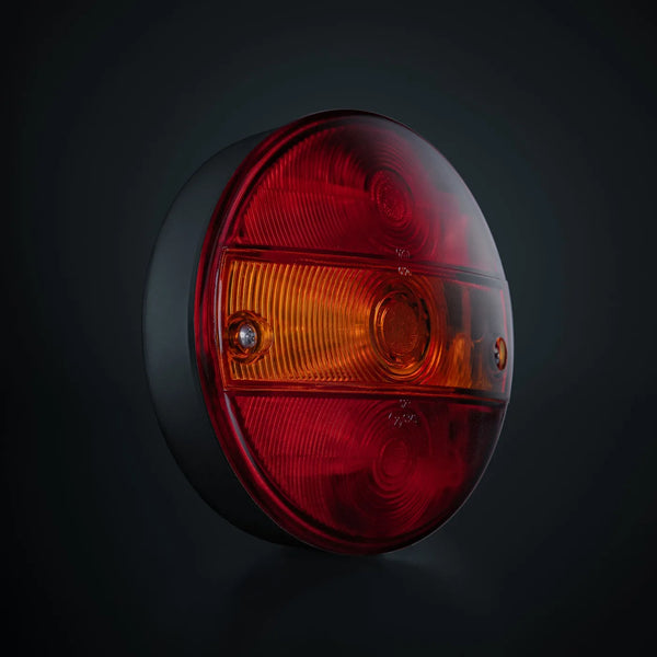 IZE LED OG Takavalo, parkki/jarru/vilkku, Ø142 mm – 3-toiminen LED-takavalo