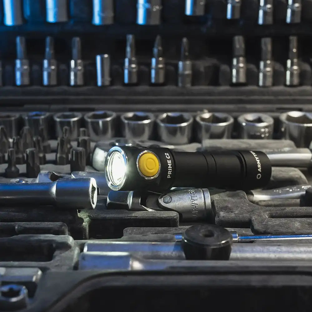 Taskulamppu Armytek Prime C2 Magnet USB Kylmä Sävy 1000 lm
