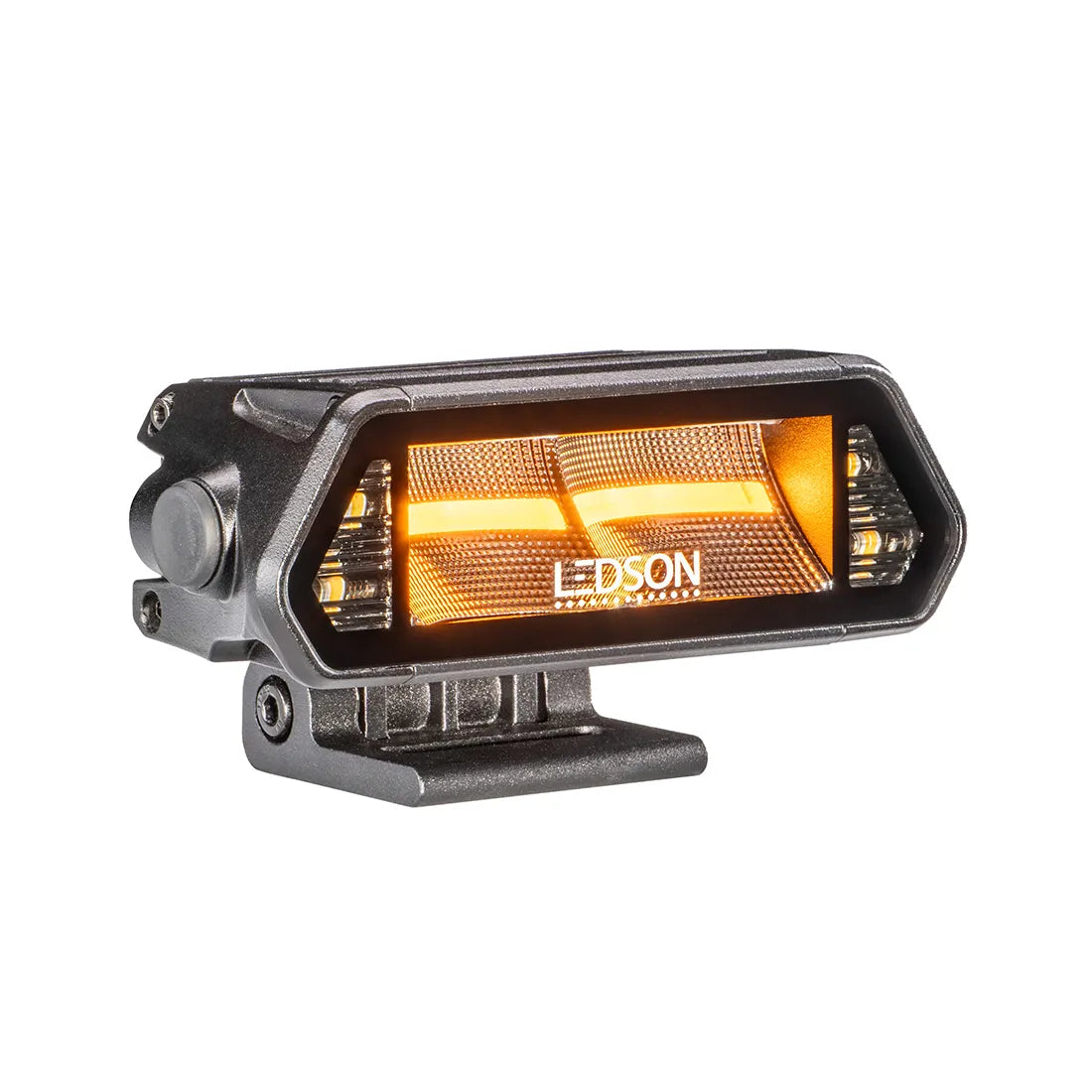Ledson Epix5+ Kompakti musta LED-työvalo sivusta kuvattuna, jossa palaa oranssi vaakasuora huomiovalo ja teksti keskellä.